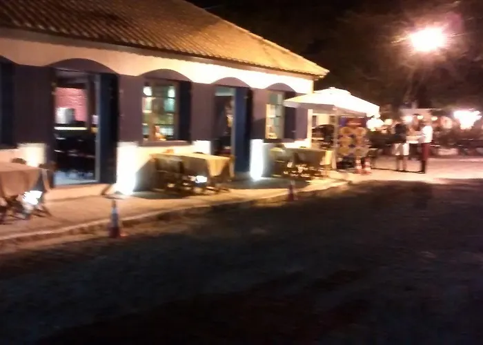 Praia do Forte, na esquina da quadra da praia